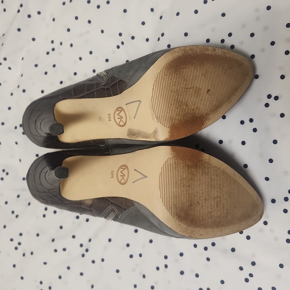 Michael Kors high heel booties, size 9 - Picture 3 of 8